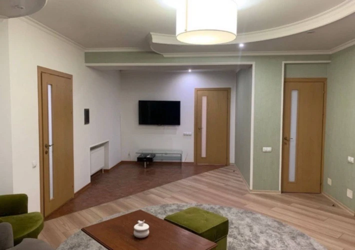 Apartament 2 odăi cu living Centru2