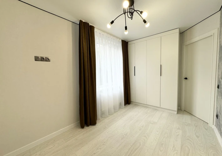 Sec. Riscani! Apartament cu 2 camere + living! Euroreparate, 48mp, str. Miron Costin ! Design Individual!!! Parc Avgan!!!3