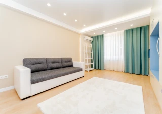 Spre vânzare apartament8