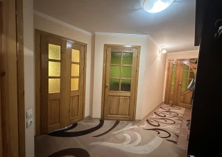 Se vinde apartament în sectorul botanica3