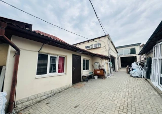 Spre Vinzare Spațiu Comercial 413.5mp + 6 ari, sectorul Ciocana, str. Budai!!!1