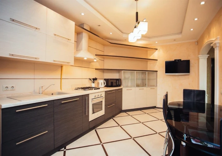 Apartament 1 odaie+living Centru str.Lev Tolstoi 24/12