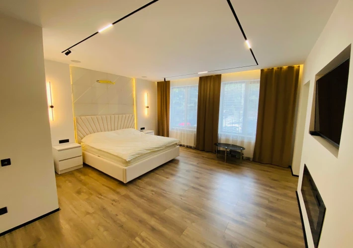 Se oferă apartament premium class cu 3 dormitoare și living pe str. Tudor Vladimirescu.6