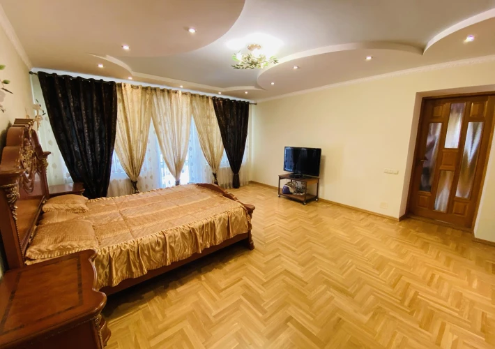 Casă în 4 niveluri! Sec. Ciocana, str. Chicago, 300 m2. Euroreparație! Saună + Bazin.12