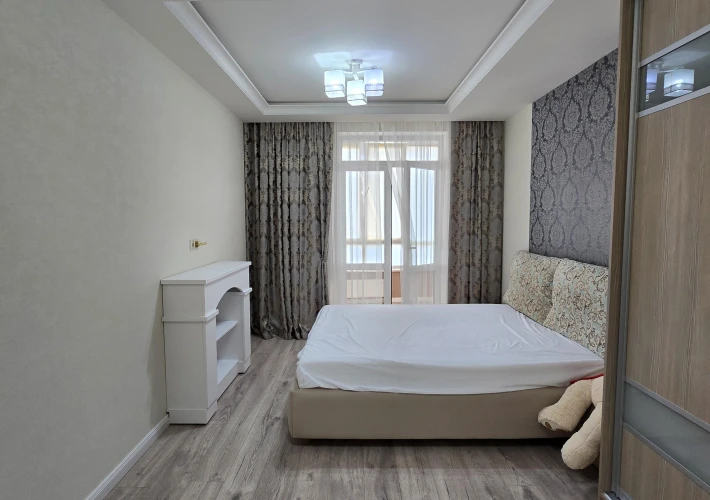 Apartament Centru str. Testemițanu 3 odăi15