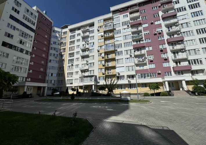 Apartment cu 2 camere și living Centru Gheorghe Caşu13