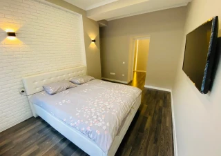 Se oferă apartament premium class cu 3 dormitoare și living pe str. Tudor Vladimirescu.4