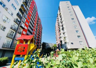 Bloc Nou! Lagmar Impex! Sec. Riscani. Parc! Apartament cu 2 odai + living. Euroreparatie!!!