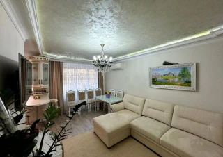 Prima Linie! Sec. Riscani, bd. Moscova. Apartament cu 3 camere. Euroreparatie. Mobilat Complet!!!