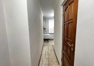 Vînd apartament cu o cameră cu incălzire autonomă in sectorul Rîşcani9